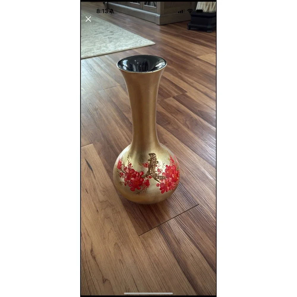 Gold Vase with Red Floral Design Home Decor Accent Table Centerpiece